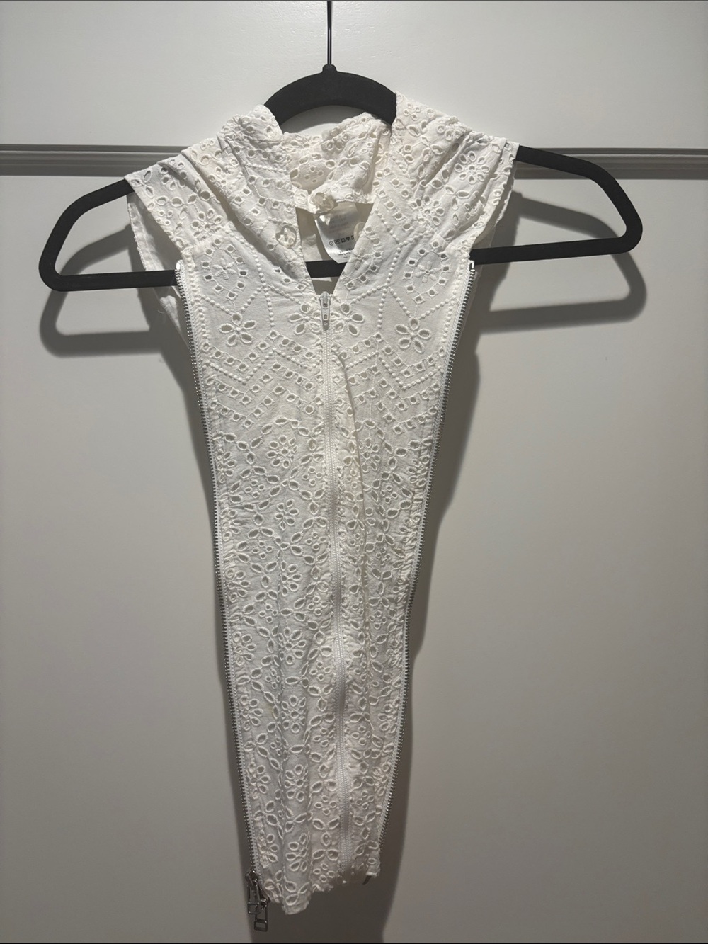 Veronica Beard Dickey: White Eyelet, Hooded